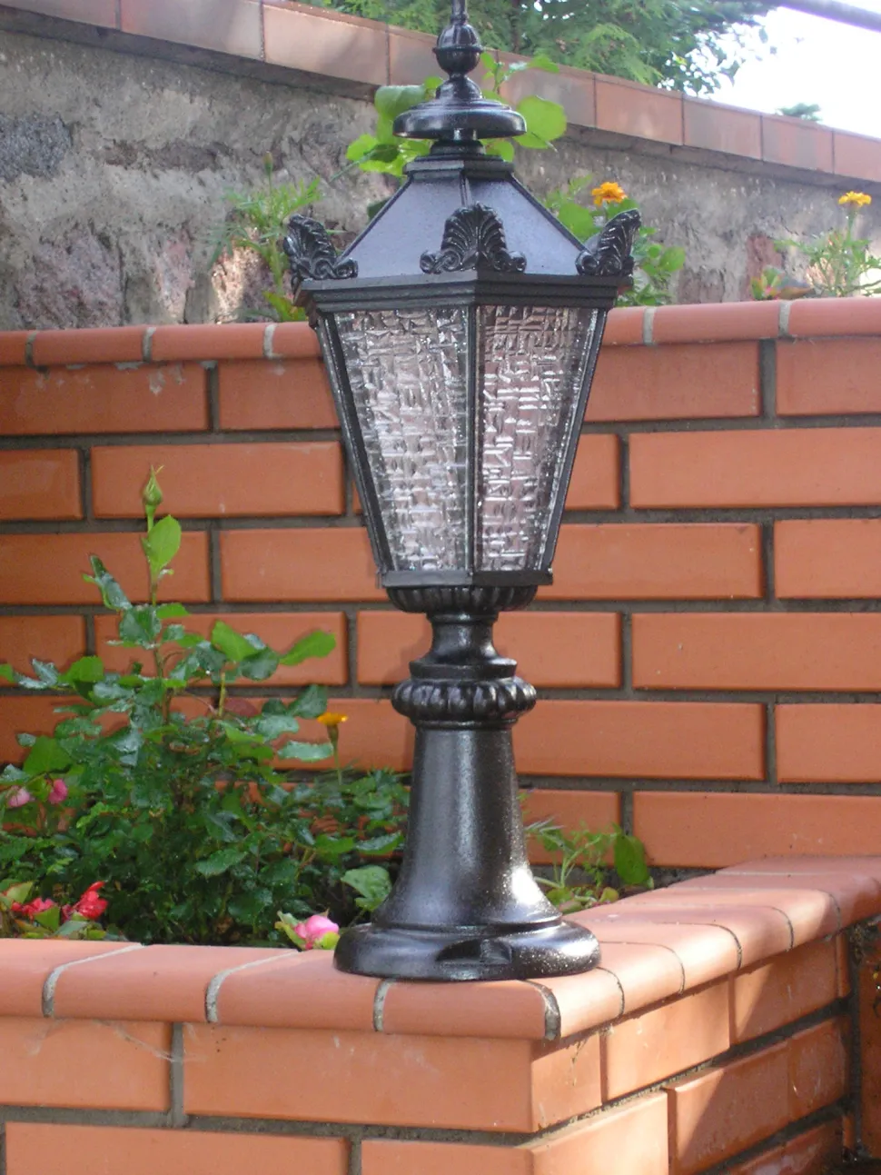 Lampa ogrodowa stojąca lampion lampa zewnętrzna żeliwna 67cm