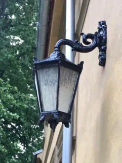 Lampa zewnętrzna ogrodowa kinkiet zewnętrzny lampion wiszący duży